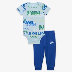 Nike Sportswear Playful Exploration Baby (0-9M) Printed Bodysuit and Pants Set 56M045-U89